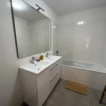 Apartmán Confortable T3 Au Centre D'arcachon, Pres De La Plage, Pkg Securise, Wifi, A Pied - Fr-1-374-192 *