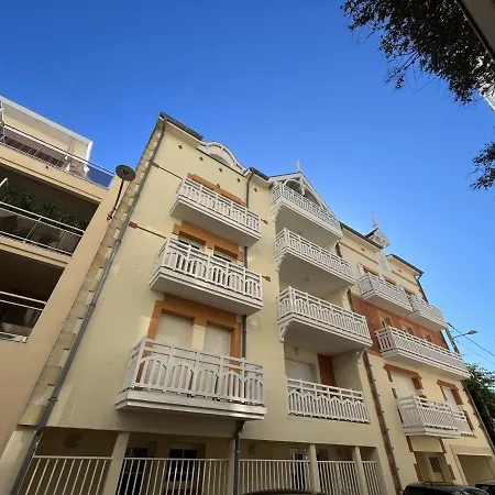 Confortable T3 Au Centre D'arcachon, Près De La Plage, Pkg Sécurisé, Wifi, à Pied - Fr-1-374-192 Appartement *