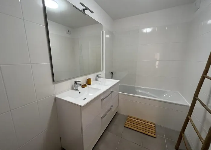 Appartement Confortable T3 Au Centre D'arcachon, Près De La Plage, Pkg Sécurisé, Wifi, à Pied - Fr-1-374-192 *